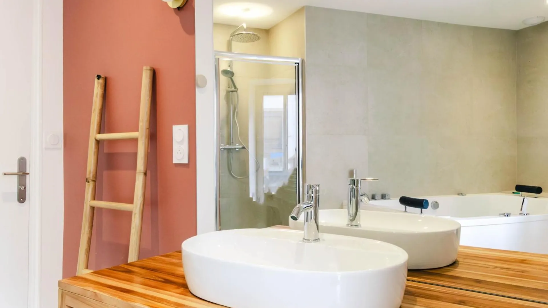 L'Evasion Bretonne - Superbe T3 - Centre Ville - Balneo Quimper Appartement