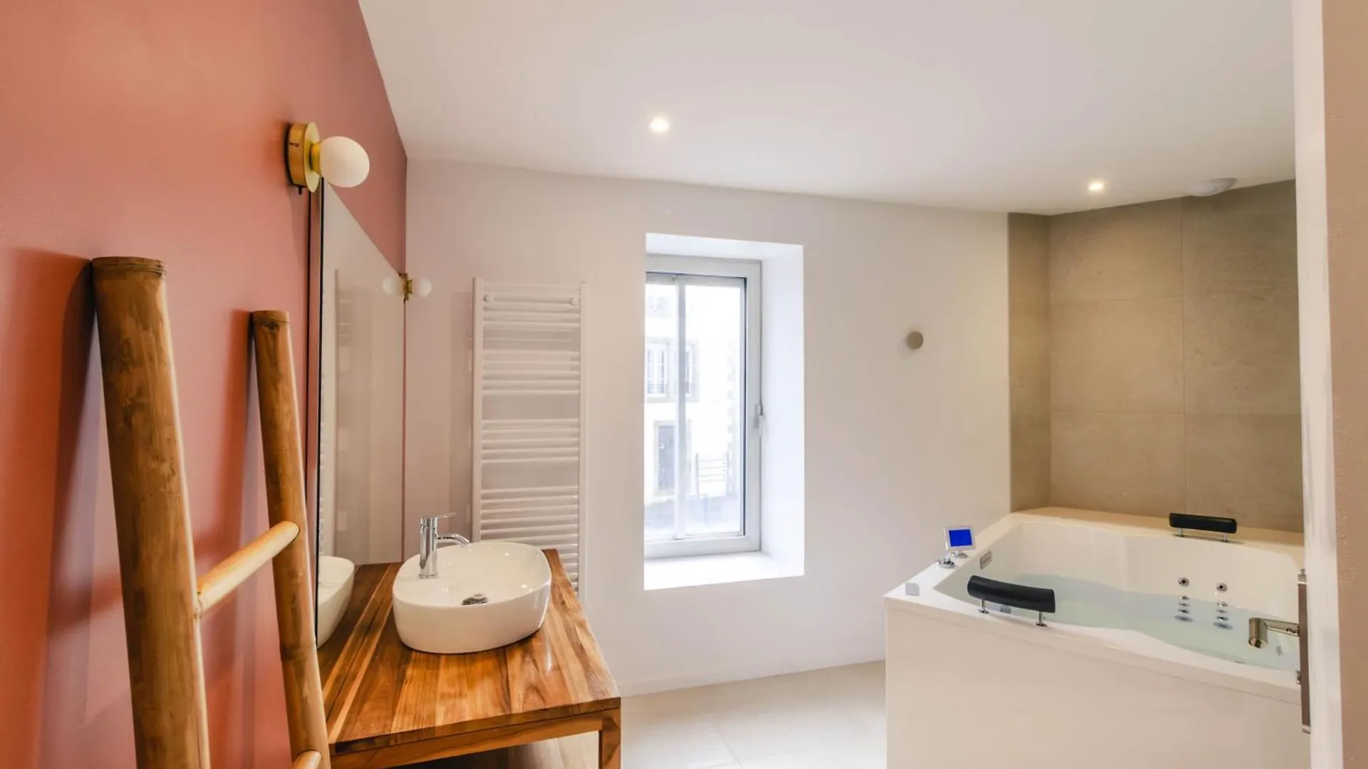 L'Evasion Bretonne - Superbe T3 - Centre Ville - Balneo Quimper Appartement